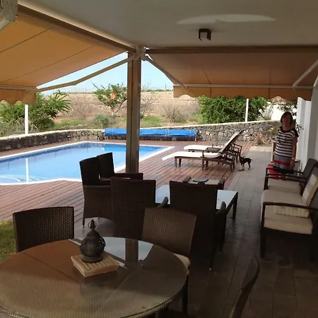 Petit Paradis - A Little Bit Of Heaven * Callao Salvaje