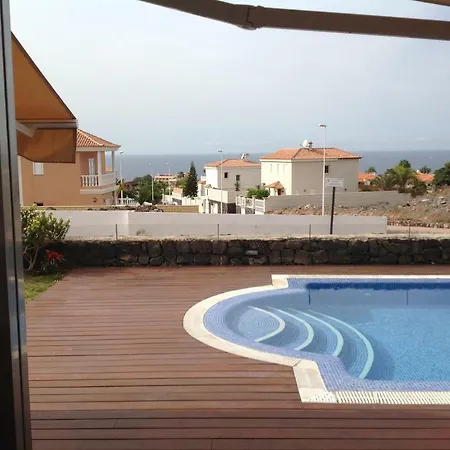 Petit Paradis - A Little Bit Of Heaven