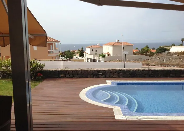 Petit Paradis - A Little Bit Of Heaven