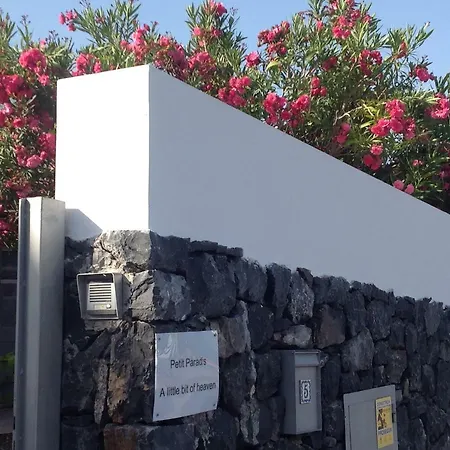 Petit Paradis - A Little Bit Of Heaven *