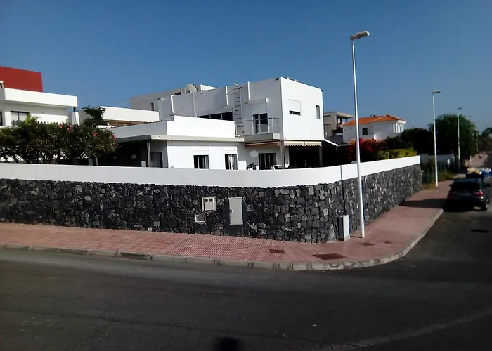 فيلة Petit Paradis - A Little Bit Of Heaven