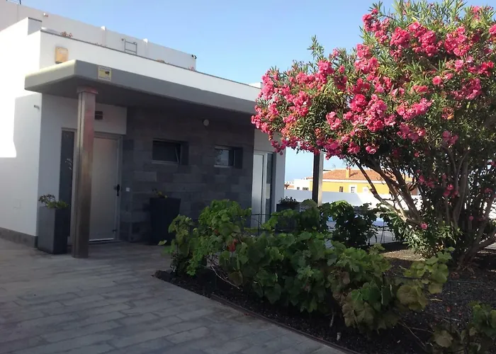 Petit Paradis - A Little Bit Of Heaven *